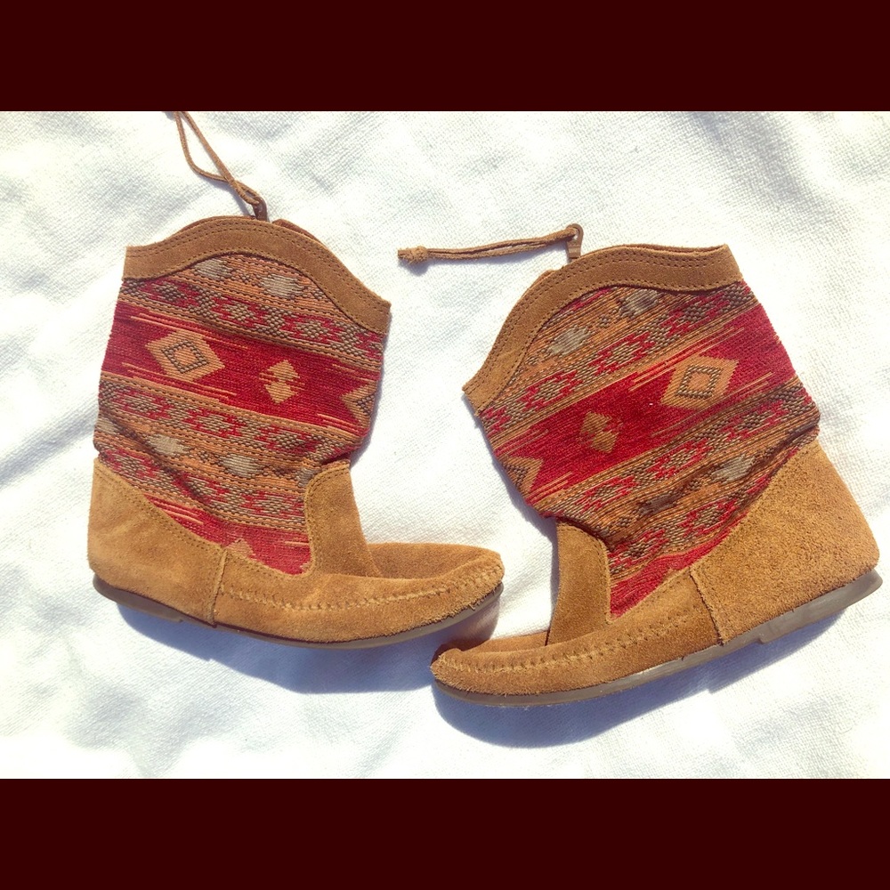 Minnetonka Moccasins Baja Boot